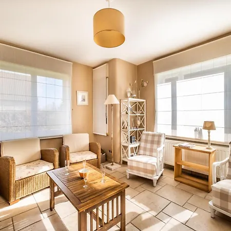 ヴィラ Lauthentique シント・イデスバルト