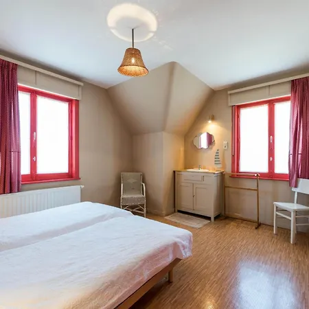 ヴィラ Lauthentique シント・イデスバルト